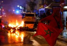 El pase de Marruecos en el mundial deja fuertes disturbios en París El pase de Marruecos en el mundial deja fuertes disturbios en París