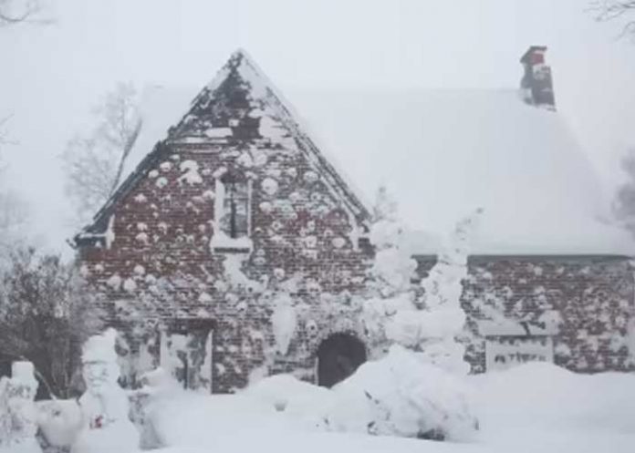 Fuerte tormenta invernal en Estados Unidos causa apagones