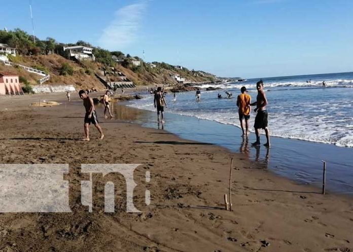 Foto: Familias disfrutan de vacaciones en centro turístico La Boquita, Carazo / TN8