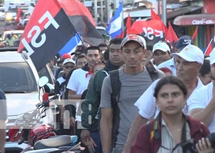 Foto: Familias de Estelí participaron en caminata de la paz y prosperidad / TN8