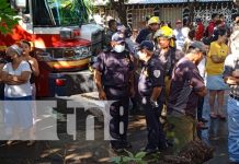 Familia queda en la intemperie al quemarse su vivienda en Managua Familia queda en la intemperie al quemarse su vivienda en Managua