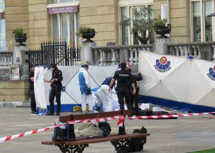 ¡Por un cigarrillo! Joven muere apuñalado en España