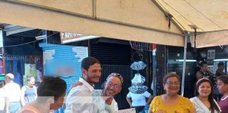 Comerciantes de Granada con buenas expectativas en la víspera de navidad