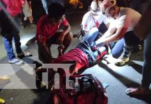Motociclista se estrella contra una camioneta en el km 13, carretera sur, en Managua Foto: Motociclista se estrella contra una camioneta en el km 13, carretera sur, en Managua / TN8