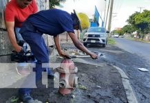 Bomberos de Nicaragua realizan inspección de hidrantes en mercado Oriental Bomberos de Nicaragua realizan inspección de hidrantes en mercado Oriental
