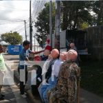Carazo te ofrece viejos para quemarlos el último día del año