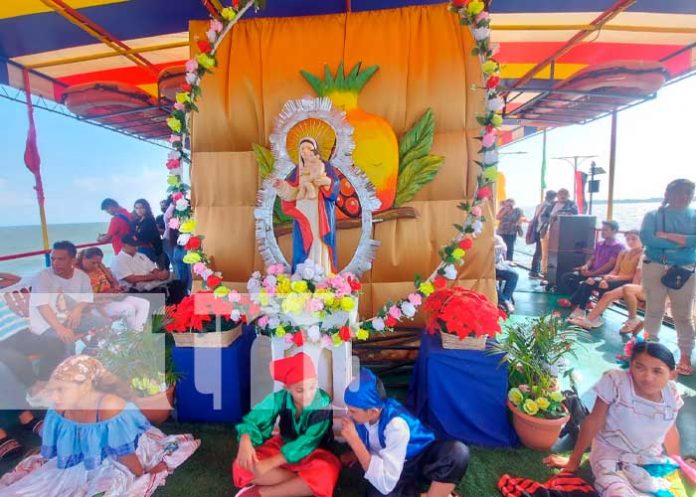 4 Purísima Acuática recorre las aguas del Cocibolca en Granada