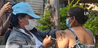 Foto: Jornada de vacunación en el Barrio La Curva del distrito Vl, Managua / TN8