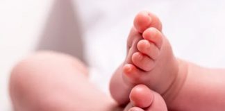 Abandonan a bebé de 6 meses en restaurante de Bolivia