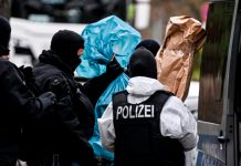 Arrestan a 25 personas acusas de planear un golpe de estado en Alemania Arrestan a 25 personas acusas de planear un golpe de estado en Alemania