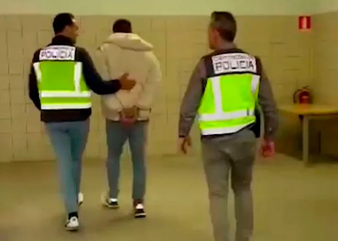 Capturan en España a un pastor prófugo tras violar seis niños en Argentina