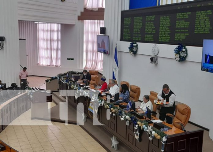 asamblea 2 Nicaragua declara a Roberto Clemente como Héroe Nacional