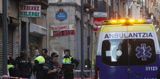 Un hombre asesina a su mujer en un bar en España