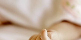 Hallan dos bebés muertos en un congelador en Francia