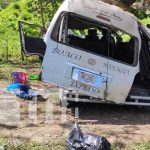 ¡Tragedia en Chontales! Padre e hija fallecen en accidente con microbús Foto: Mortal accidente de tránsito en sector de Acoyapa, Chontales / TN8