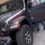 Mujer descubre a su esposo engañándola con otro