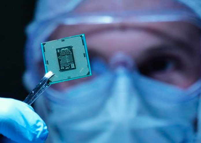 China impone una demanda a EE.UU. por restricciones a exportación de chips