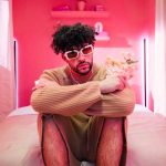 ¡Mostró su lado real! Bad Bunny estalla y revienta el cel de una fan (VIDEO) Universidad ofrecerá curioso curso sobre Bad Bunny