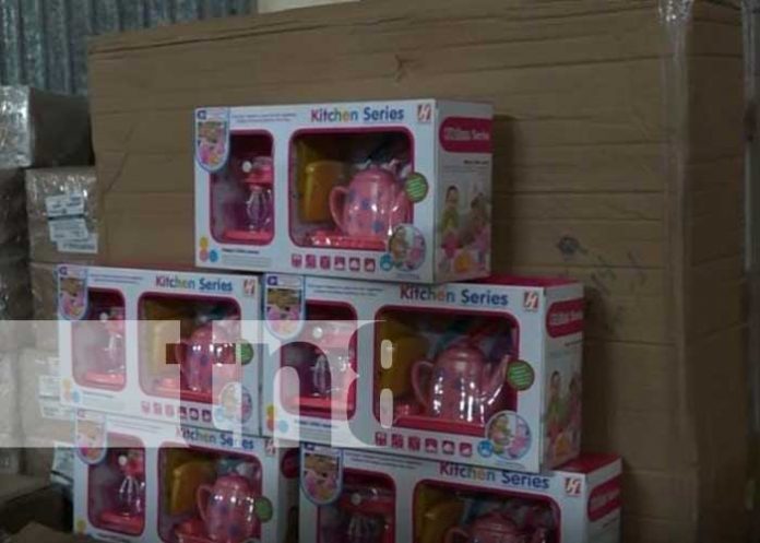 Juguetes para niños de primaria llegan a Carazo y Granada