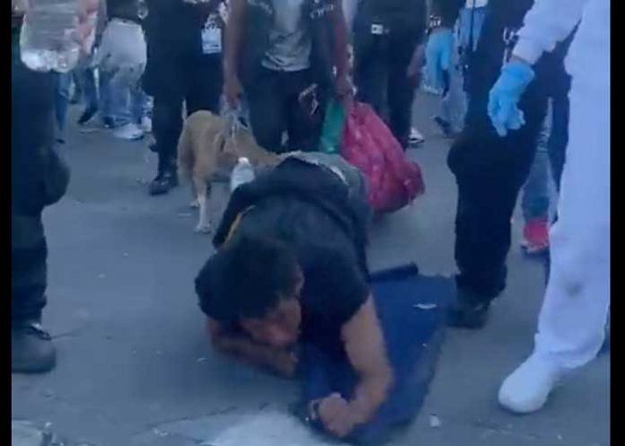 Liberado de la cárcel llegó de rodillas a los pies de la virgen