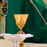 Cura «hasta el queso» de borracho y provoca mortal accidente en España Cura "hasta el queso" de borracho provocó mortal accidente en España