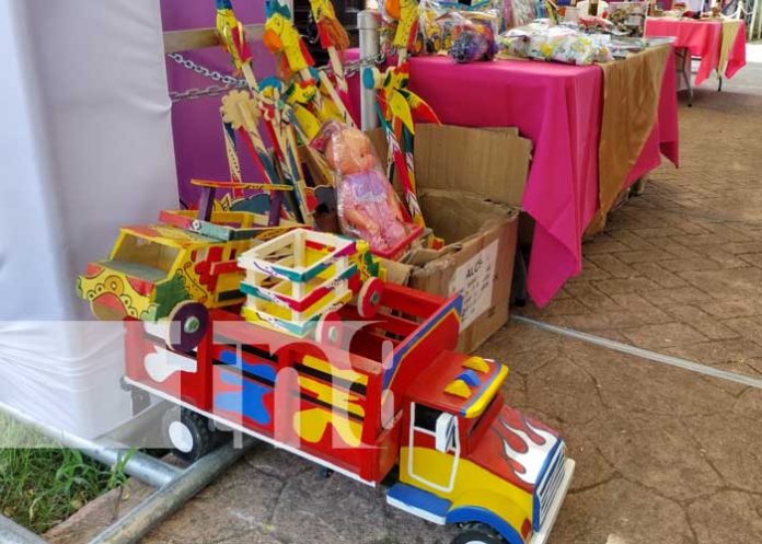 Emprendedores con discapacidad protagonizan la Feria de Fuerza Bendita