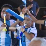 Familias de Nicaragua celebran la victoria de Argentina contra Francia Familias de Nicaragua celebran la victoria de Argentina contra Francia
