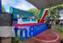Estudiantes de Managua se promocionan tras culminar sus estudios Estudiantes de Managua se promocionan tras culminar sus estudios