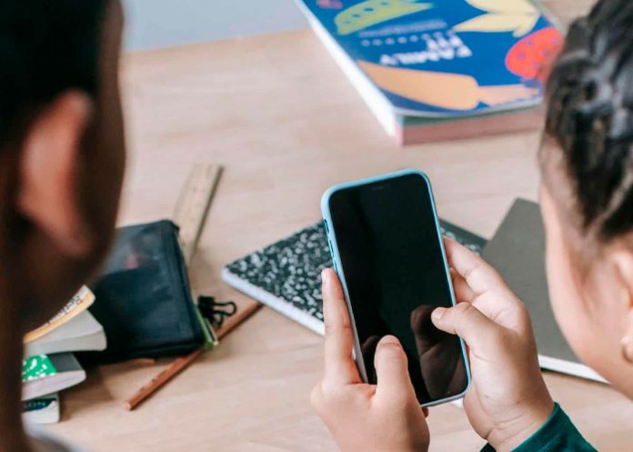 italia2 ¡Van a estudiar! En Italia prohíben el uso del