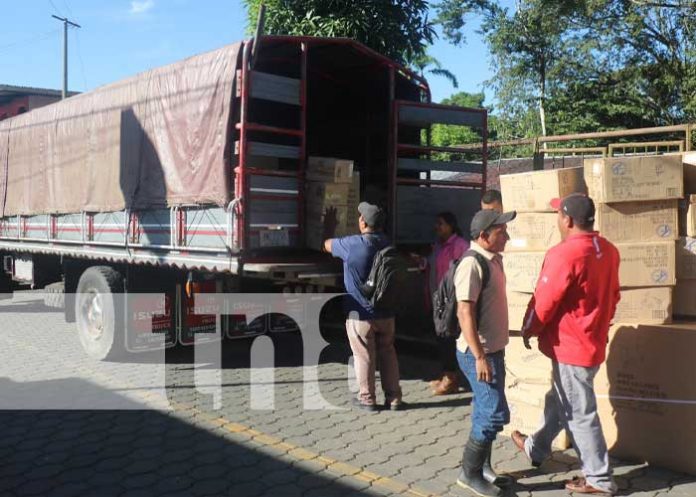 Foto: Distribución de juguetes en el Triángulo Minero, Nicaragua / TN8