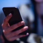 Maestra en llamas le mandó 3 mil mensajes a alumno de 15 para decir «te deseo» Impactante acoso sexual de una maestra en Reino Unido