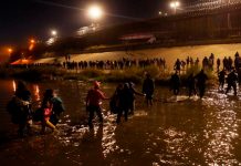 Más de mil migrantes fueron captados cruzando desde México hacia Texas Más de mil migrantes fueron captados cruzando desde México hacia Texas