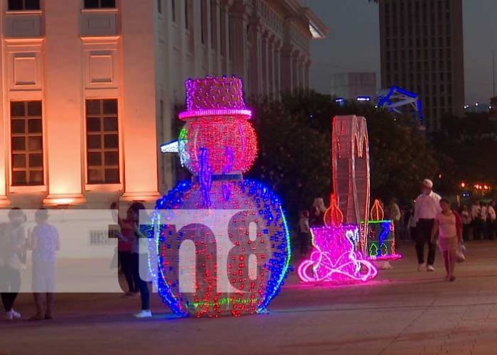 Parque Central: El más navideño de Nicaragua