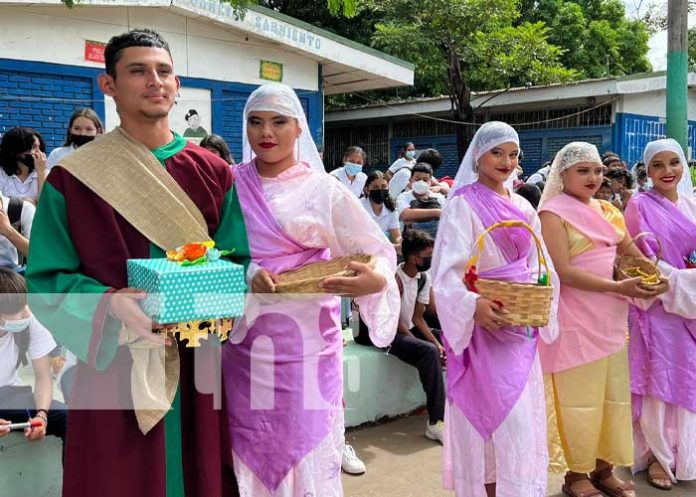 Foto: Pastorelas en colegios de Managua / TN8