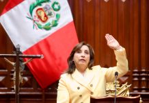Dina Boluarte asume como nueva mandataria de Perú