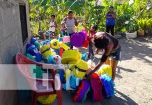 Mujeres de Nandaime elaboran piñatas para esta navidad