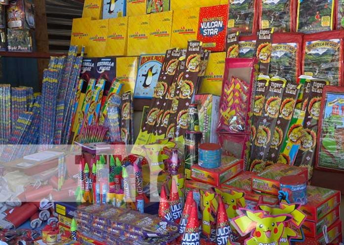 Comerciantes con excelentes ventas de pólvora en León