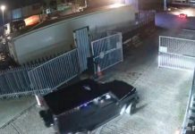 Maleantes se roban cinco carros de lujo en Reino Unido en 60 segundos Maleantes se roban cinco carros de lujo en Reino Unido en 60 segundos