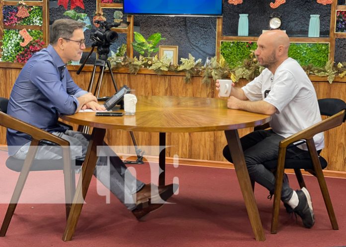 rt 2 Análisis: El rol de los medios en la construcción de un nuevo orden mundial