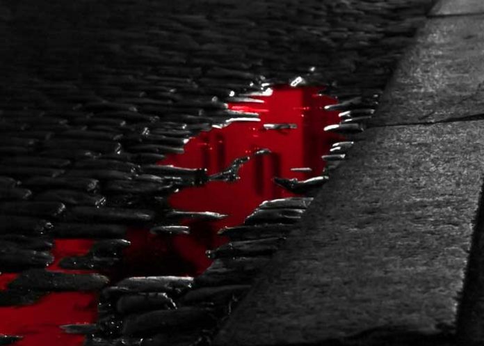 Foto: Imagen representativa de un charco de sangre / GETTY