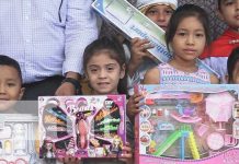 Niños de la ciudad de Somoto con alegría recibieron su juguete Niños de la ciudad de Somoto con alegría recibieron su juguete