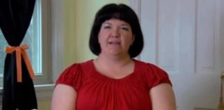 ¡No pierde la fe! Mujer a sus 41 años nunca ha visto a un hombre desnudo