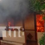 Foto: Fuerte incendio de una vivienda en Nagarote, León / TN8