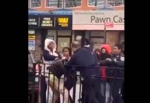 En EE.UU. policía es captado golpeando a una menor de 12 años (VIDEO) Policía captado golpeando a una adolescente de 12 años en EE.UU. (VIDEO)
