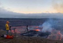 Potente volcán en Hawái entra en erupción tras un mes sin actividad Potente volcán en Hawái entra en erupción tras un mes sin actividad