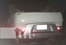 Foto: Tremendo susto y un vehículo volcado en accidente en las vías de Jalapa / TN8