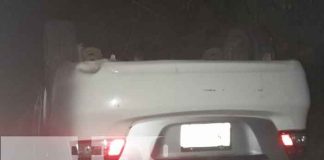 Foto: Tremendo susto y un vehículo volcado en accidente en las vías de Jalapa / TN8
