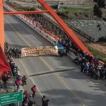 Ciudadanos mantiene el bloqueo en carreteras de Perú Ciudadanos mantiene el bloqueo en carreteras de Perú
