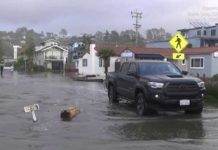 Reportan casas sin electricidad a causa de las torrenciales lluvias en Estados Unidos Reportan casas sin electricidad a causa de las torrenciales lluvias en Estados Unidos