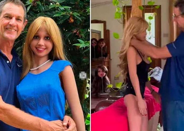 1 Tras una decepción amorosa, hombre decide “consolarse” con muñeca sintética